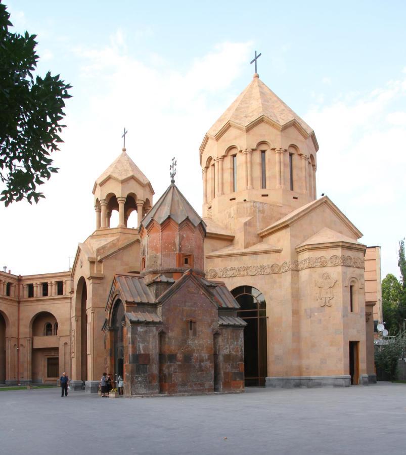 Studioapart In Downtown Jerevan Buitenkant foto